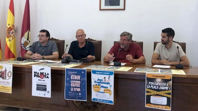 Imagen: De izquierda a derecha, Raül García de la Reina, Vicent Grimalt, Rafa Carrió y Valen Alcalà