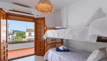 Dormitorio con literas perfecto para los más jóvenes