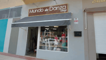 Fachada de Mundo de Danza en Dénia