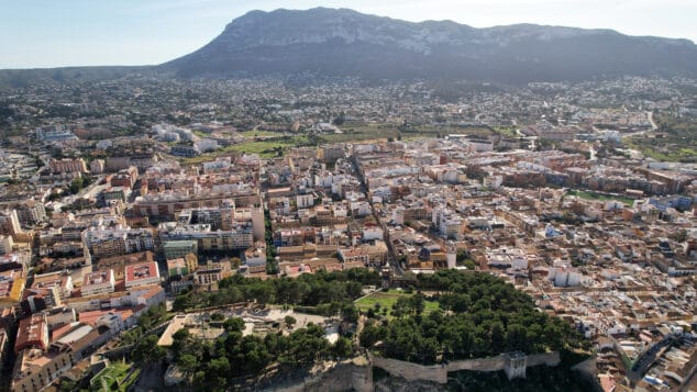 Imagen: Foto aérea de los barrios sur de Dénia