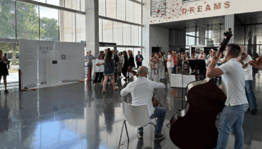 Hall del Hopsital con Ritmos de vida