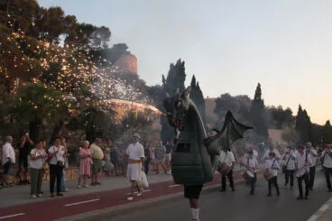 La FEMMICC sorprende en Dénia con su nuevo desfile 05