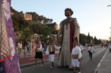 La FEMMICC sorprende en Dénia con su nuevo desfile 10