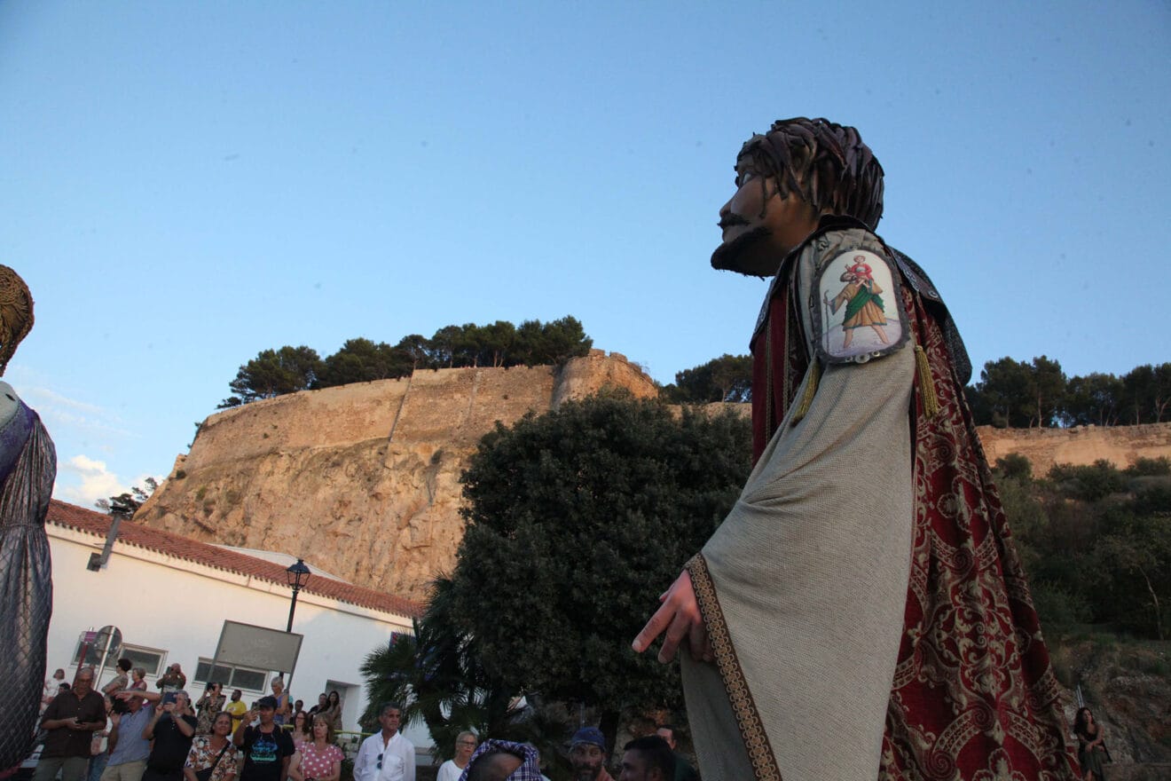 La FEMMICC sorprende en Dénia con su nuevo desfile 11