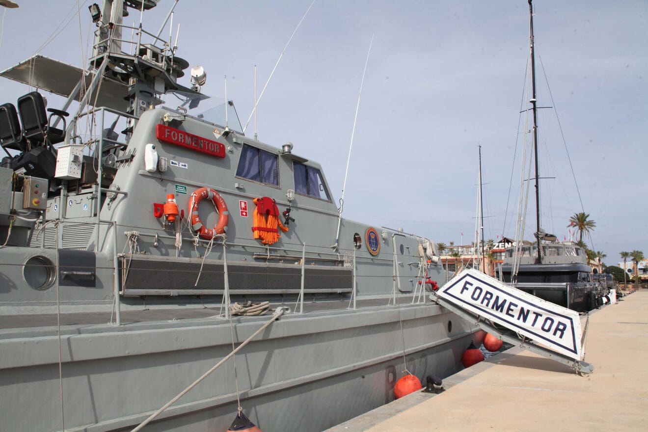 Patrullero Formentor en el puerto de Dénia 03
