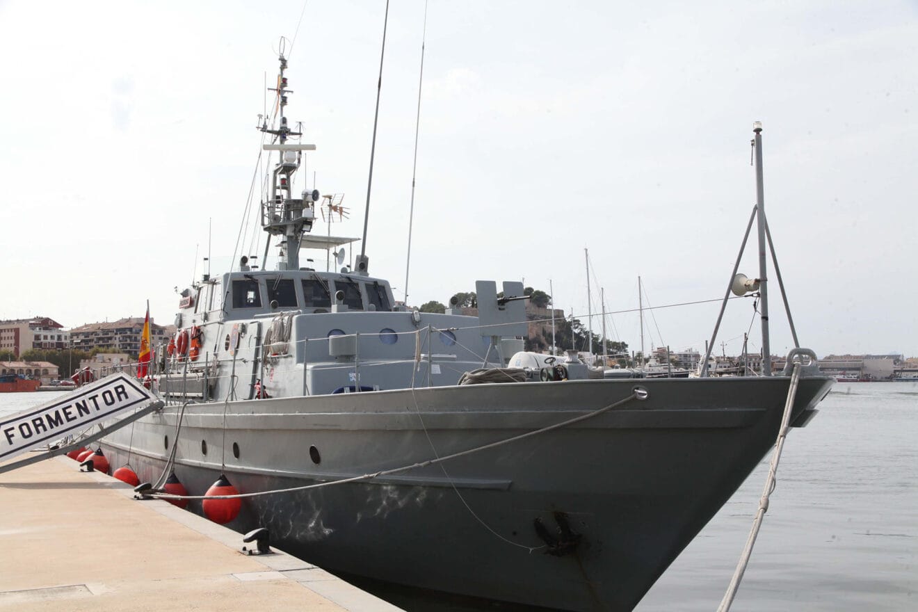 Patrullero Formentor en el puerto de Dénia 05