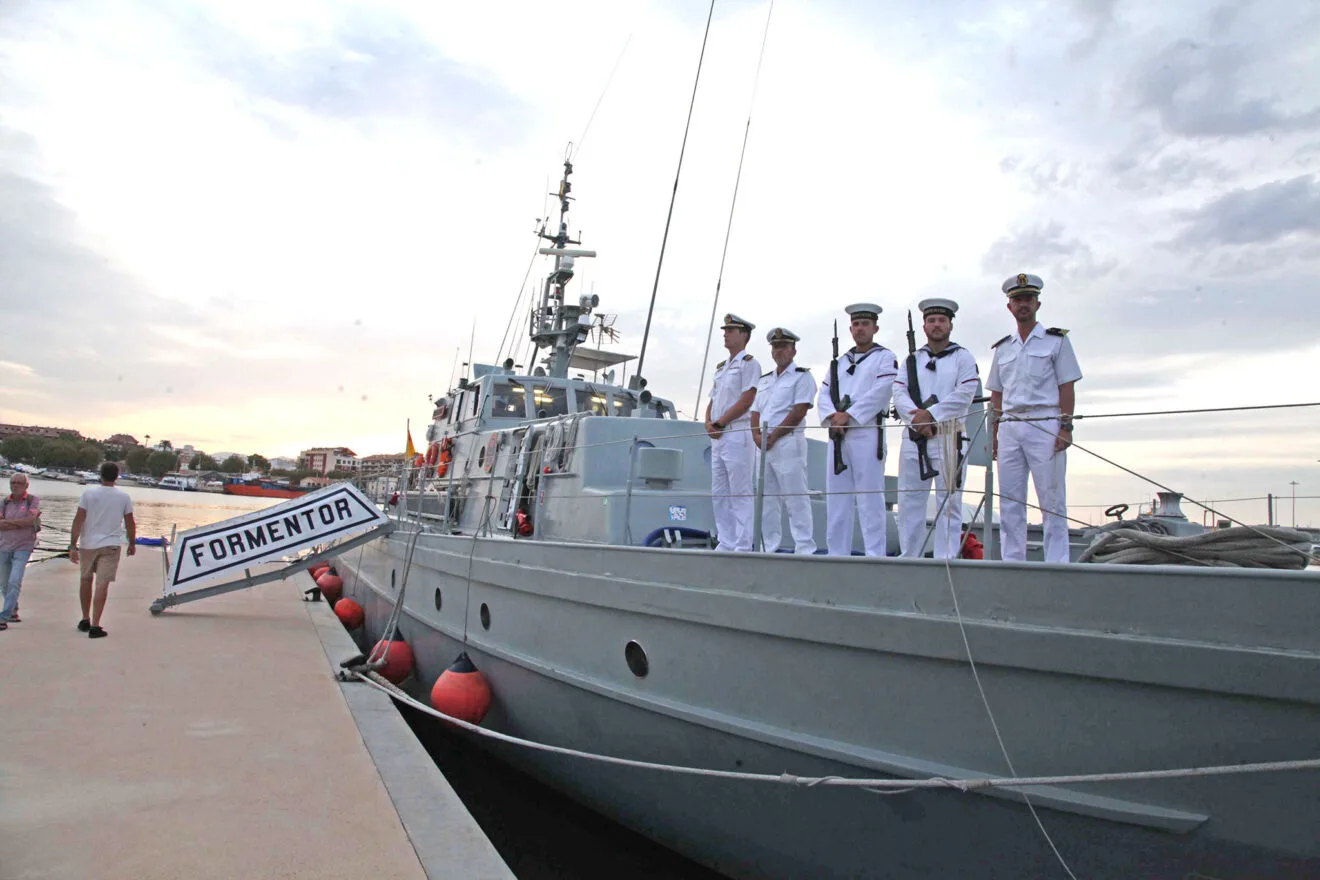 Patrullero Formentor en el puerto de Dénia 19