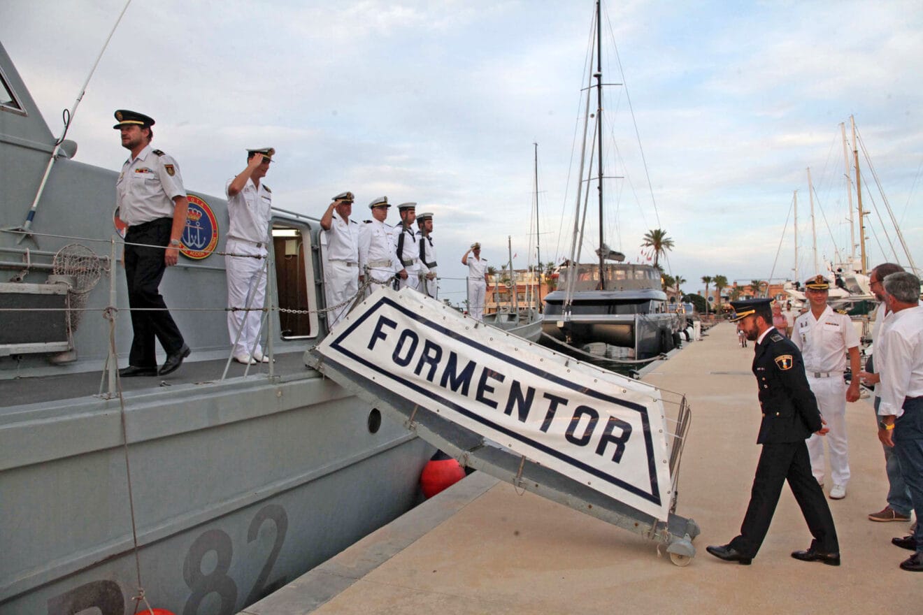 Patrullero Formentor en el puerto de Dénia 28