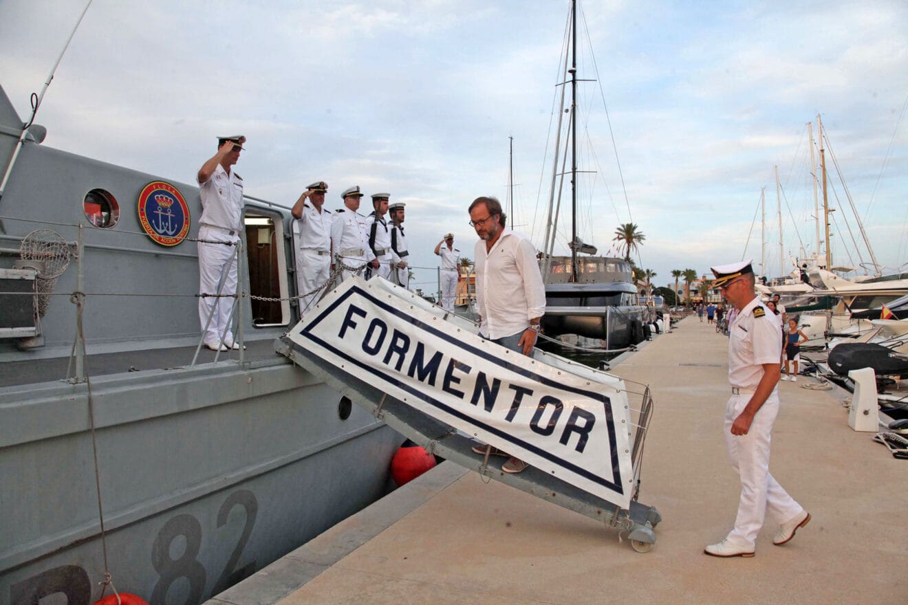 Patrullero Formentor en el puerto de Dénia 32