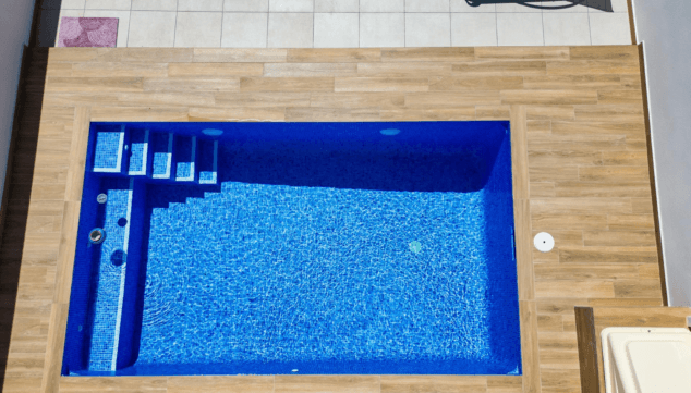 Bella Anna: la fabulosa casa de vacaciones en Dénia cerca de la playa que te está esperando 11 piscina de grandes dimensiones para disfrutar del verano