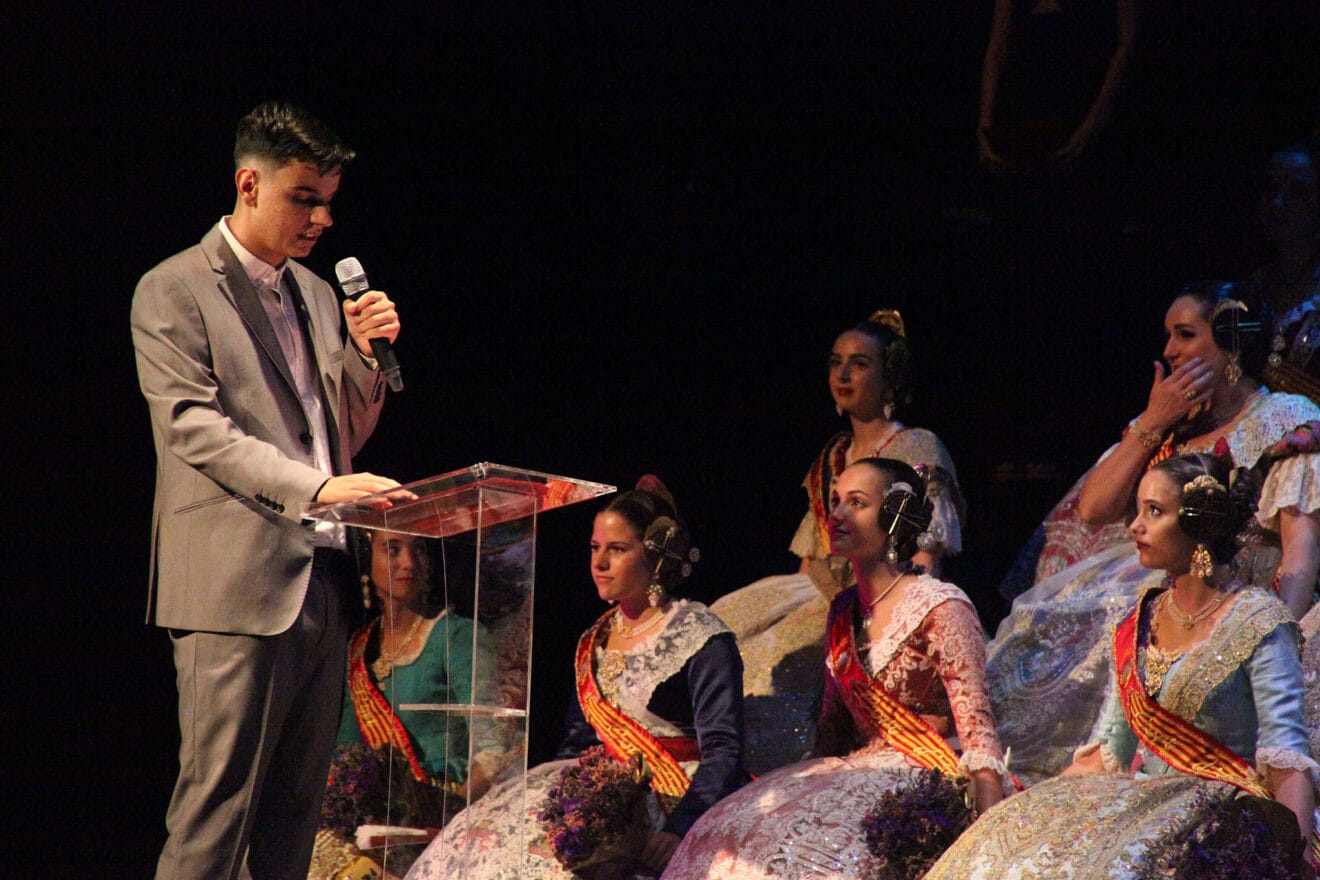 Presentación de Rocio Ruiz Salguero (París-Pedrera) 26