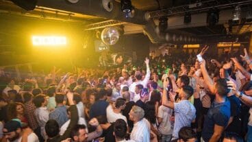 sala de baile de una discoteca de denia