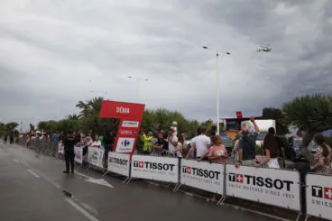 Salida de la etapa 8 de La Vuelta Ciclista en Dénia 22