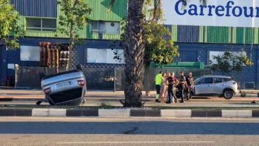 vehiculo siniestrado en la entrada de denia