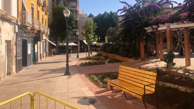 Imagen: Banco instalado en el centro de Dénia