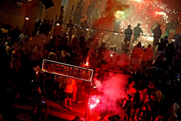 correfoc en denia por el 9 doctubre 01