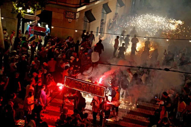correfoc en denia por el 9 doctubre 04