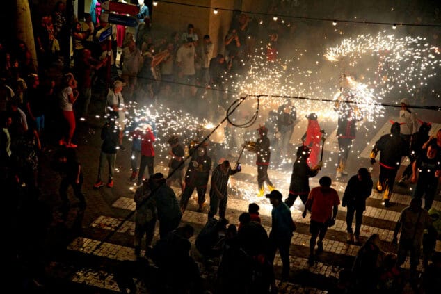 correfoc en denia por el 9 doctubre 06