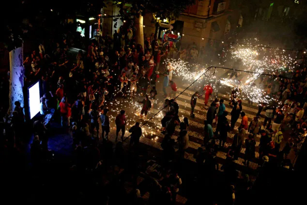 correfoc en denia por el 9 doctubre 07