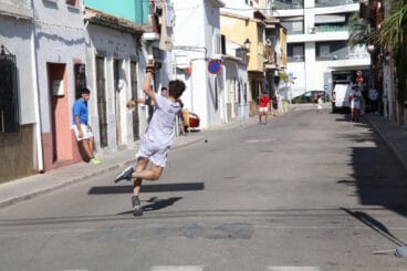 Dia de la Pilota en las calles de Dénia 13