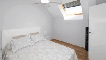 Dormitorio superior muy luminoso
