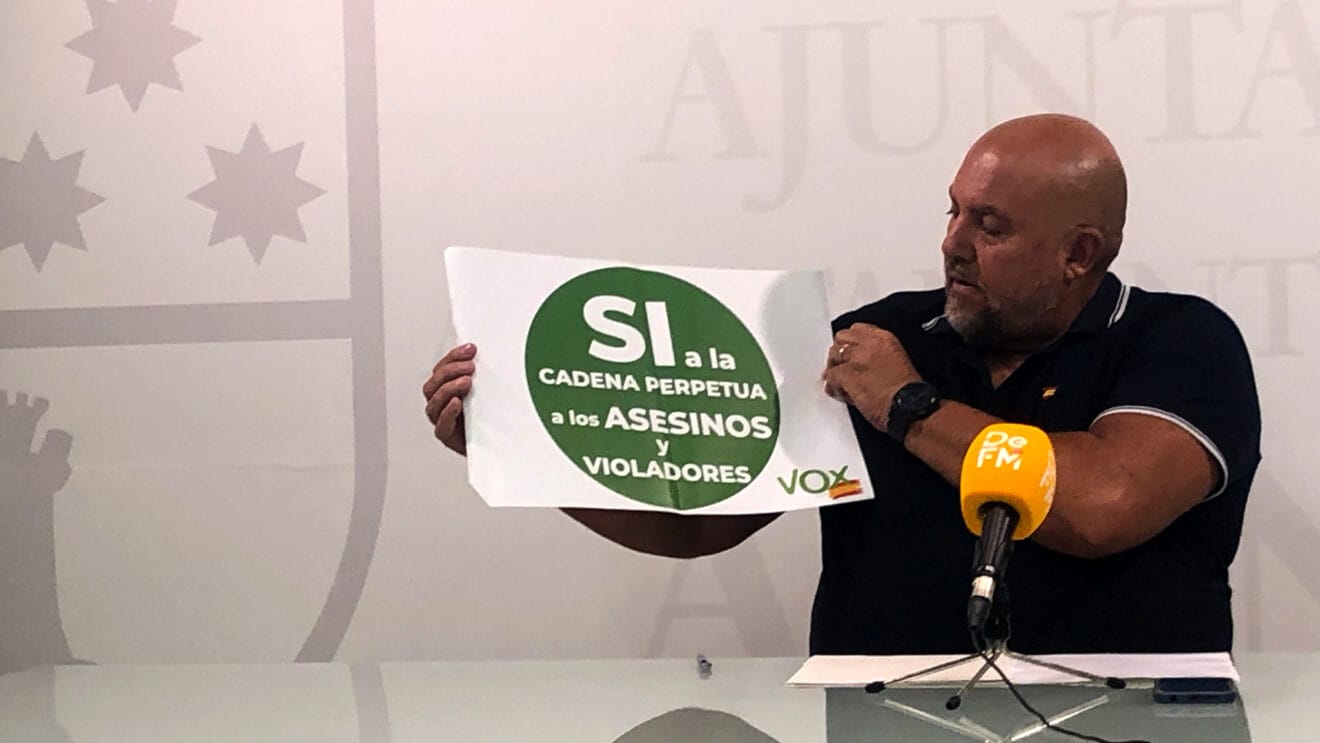 Félix Redondo, concejal de Vox en Dénia, critica los minutos de silencio por los asesinatos machistas