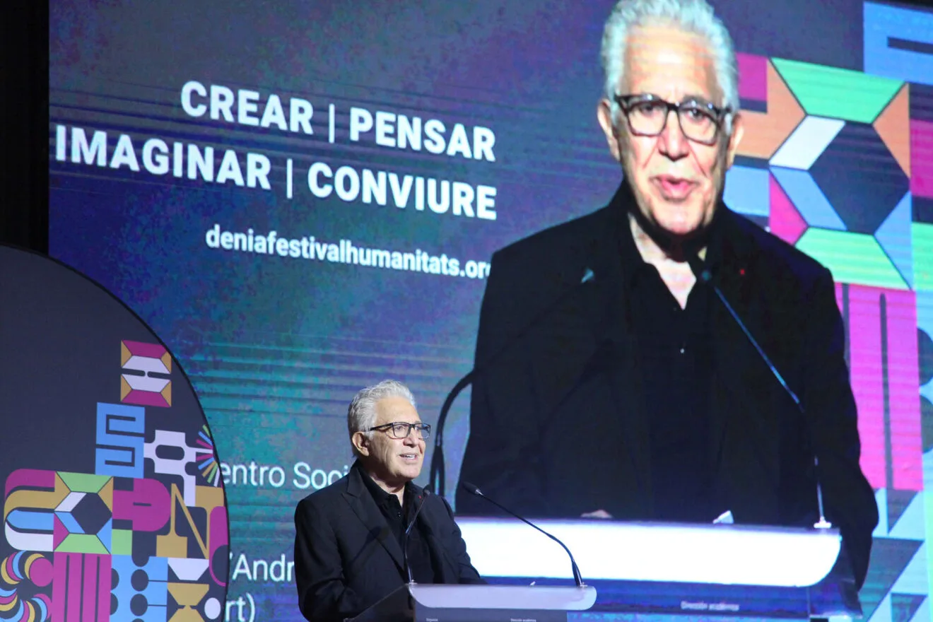 Conferencia de Zülfü Livaneli en Dénia
