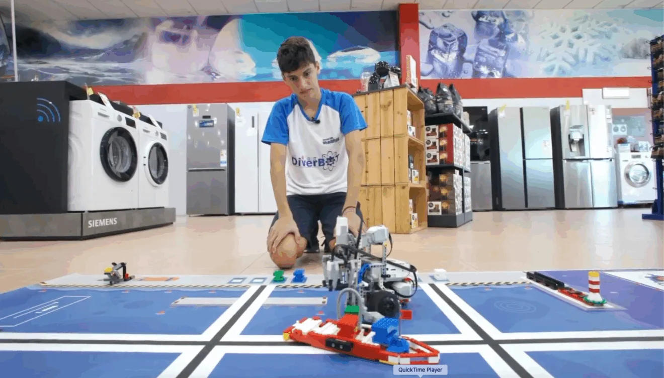 Robot que competirá en Panamá