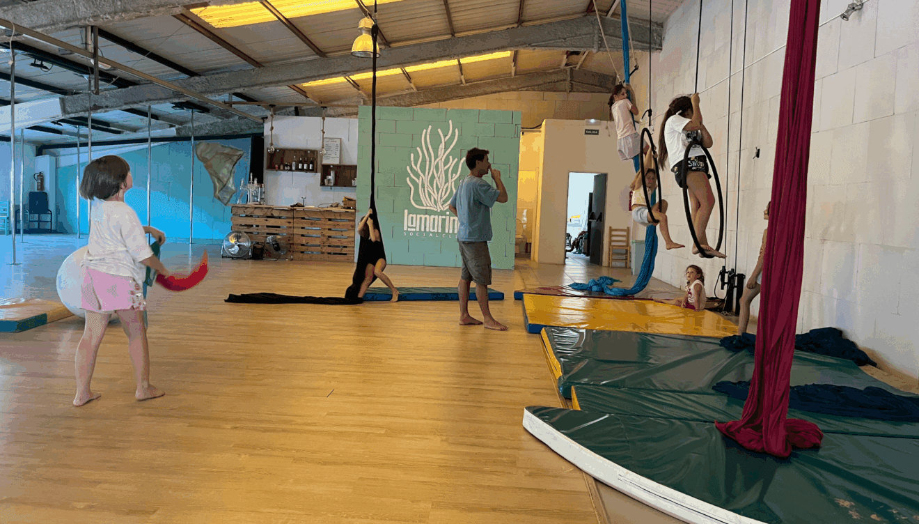 Talleres para todas las edades en La Marina Alta Social Club