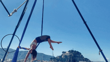 Técnicas aéreas de circo en La Marina Social Club