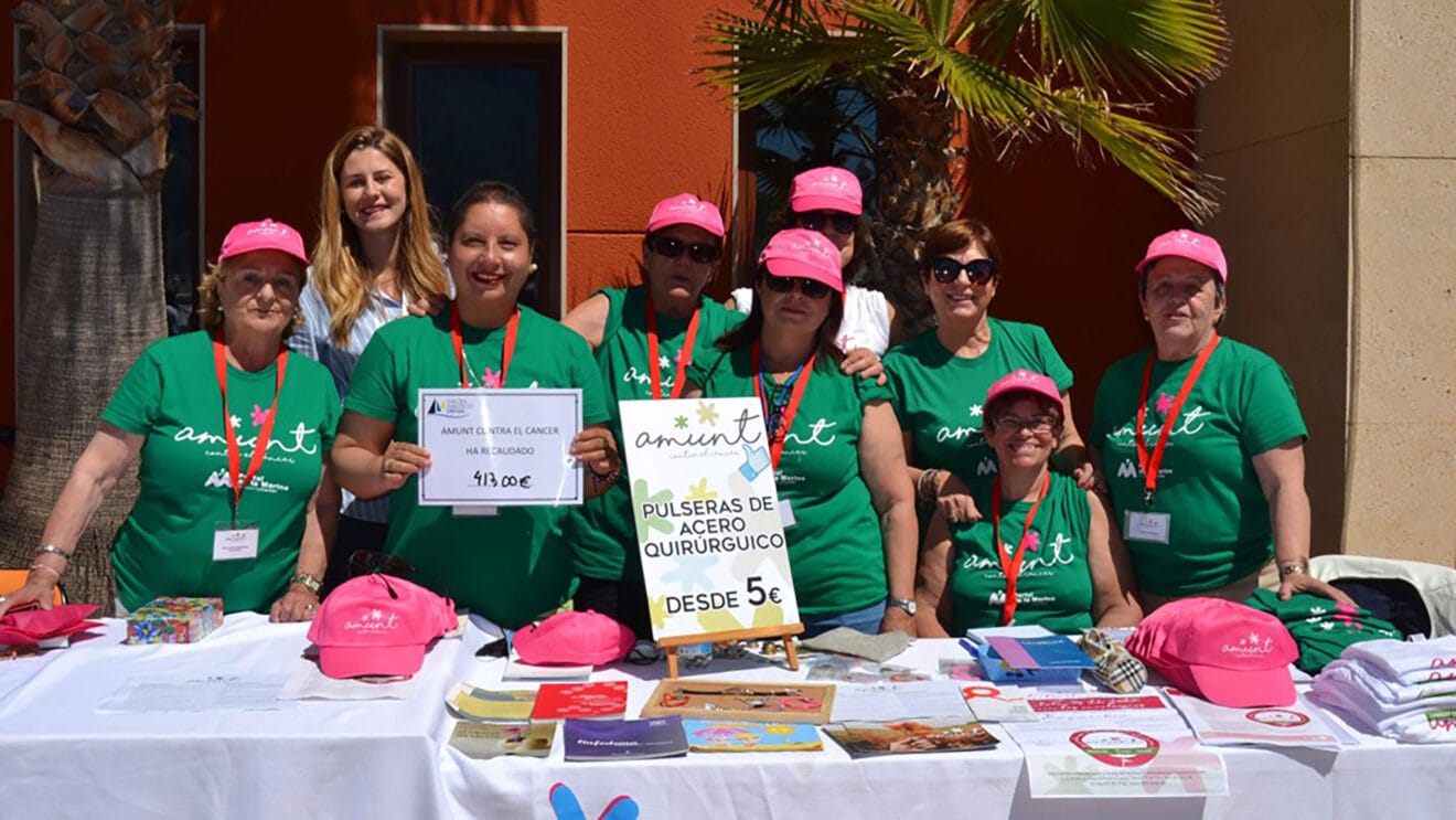 Voluntarias de Amunt Contra el Cáncer (archivo)
