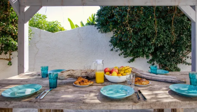 Vista del Mar: la villa ideal para relajarse con vistas panorámicas al mar 12 desayuno continental en el jardin