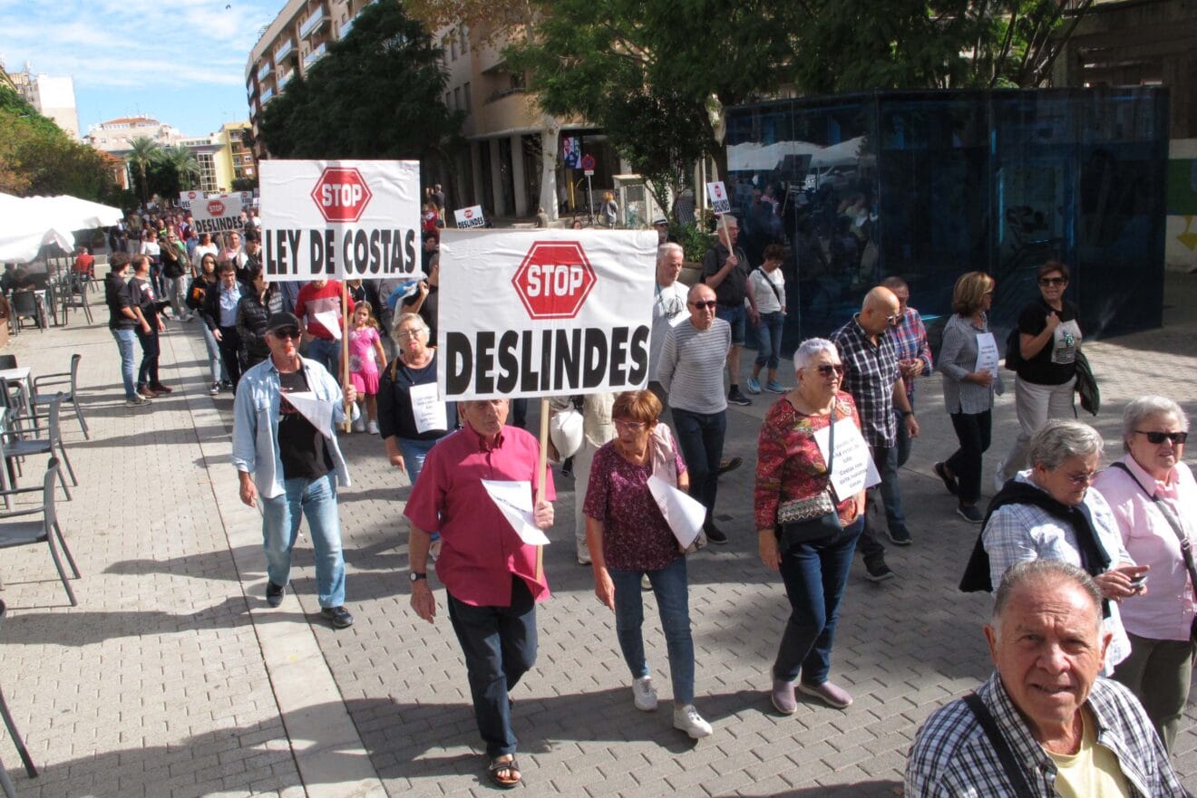 Manifestación por la ley de Costas en Dénia (11)