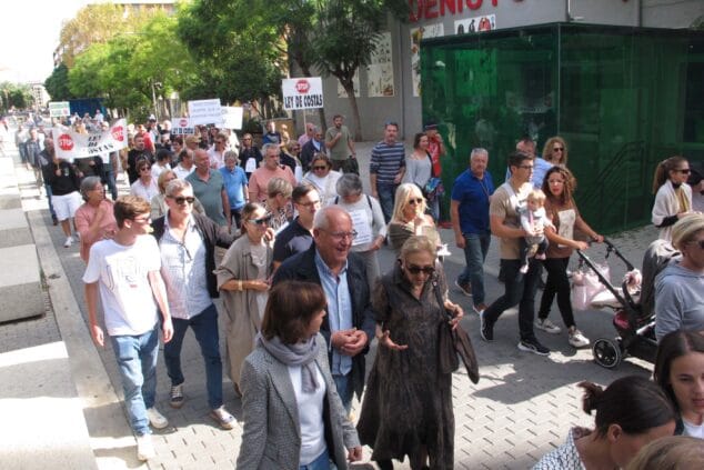 manifestacion por la ley de costas en denia 16