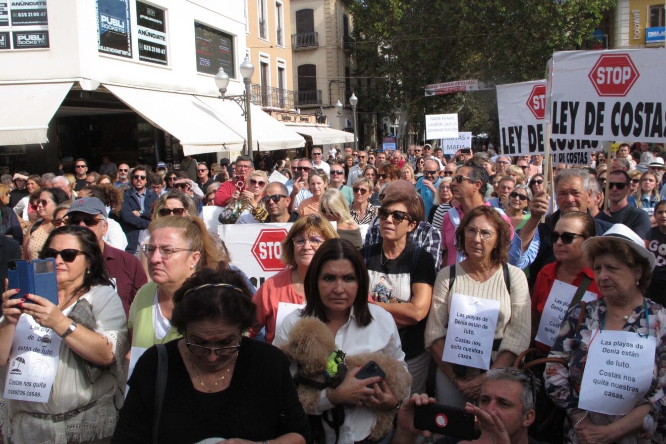 Manifestación por la ley de Costas en Dénia (22)