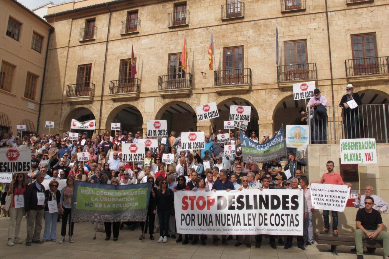 Manifestación por la ley de Costas en Dénia (25)
