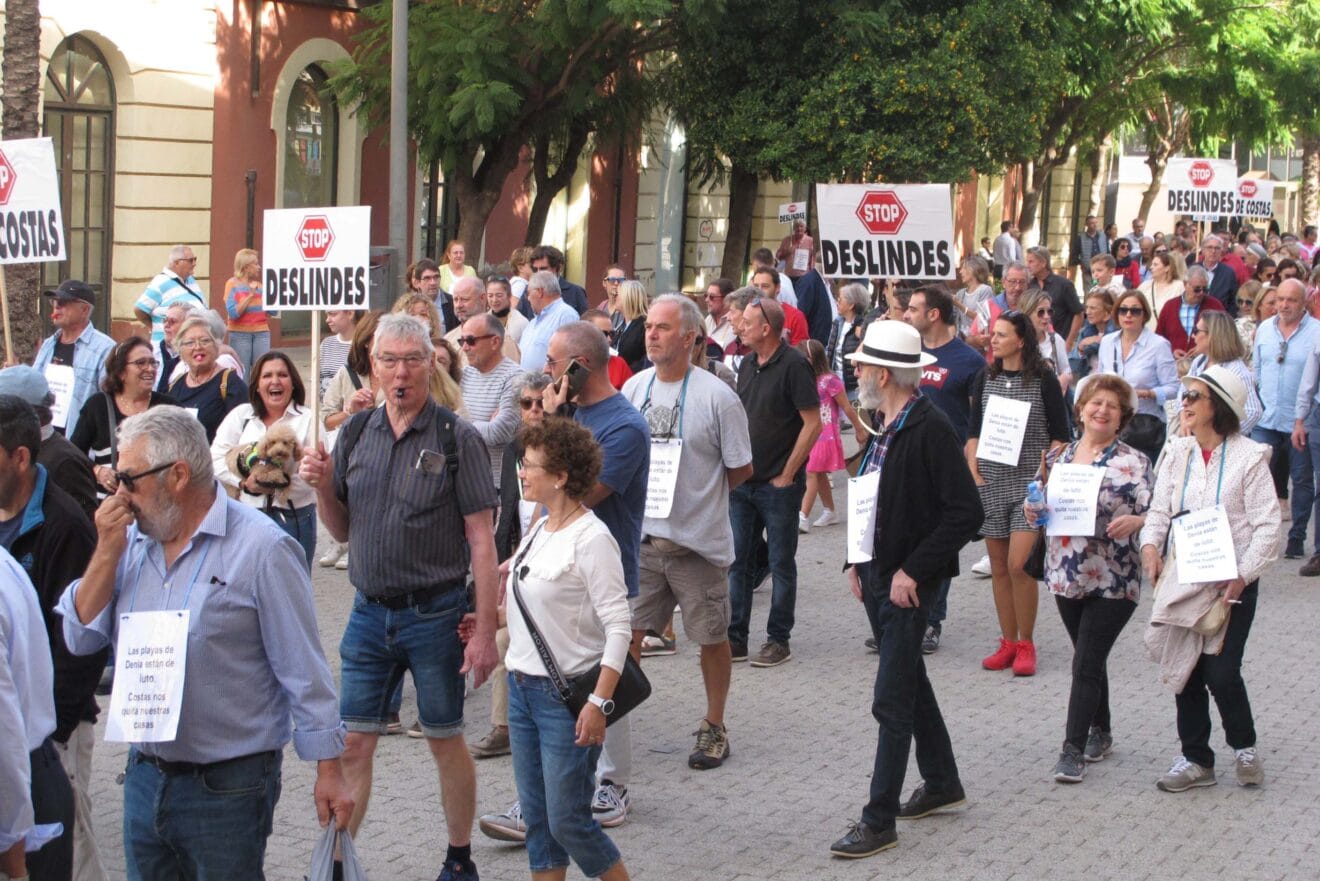Manifestación por la ley de Costas en Dénia (7)