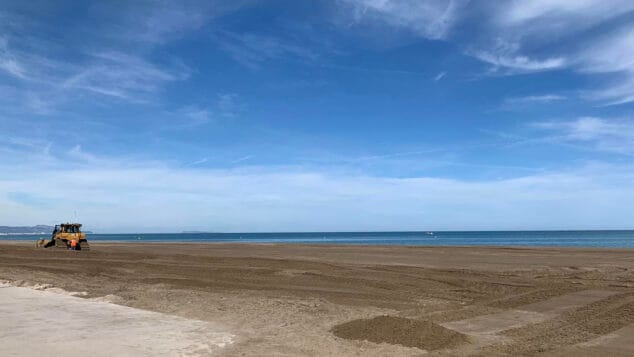 De la Ley de Costas del 88 al deslinde del 23: lo que hay que saber para entender la situación del litoral de Dénia 4 Imagen: Nuevos metros ganados al mar en el norte de Dénia