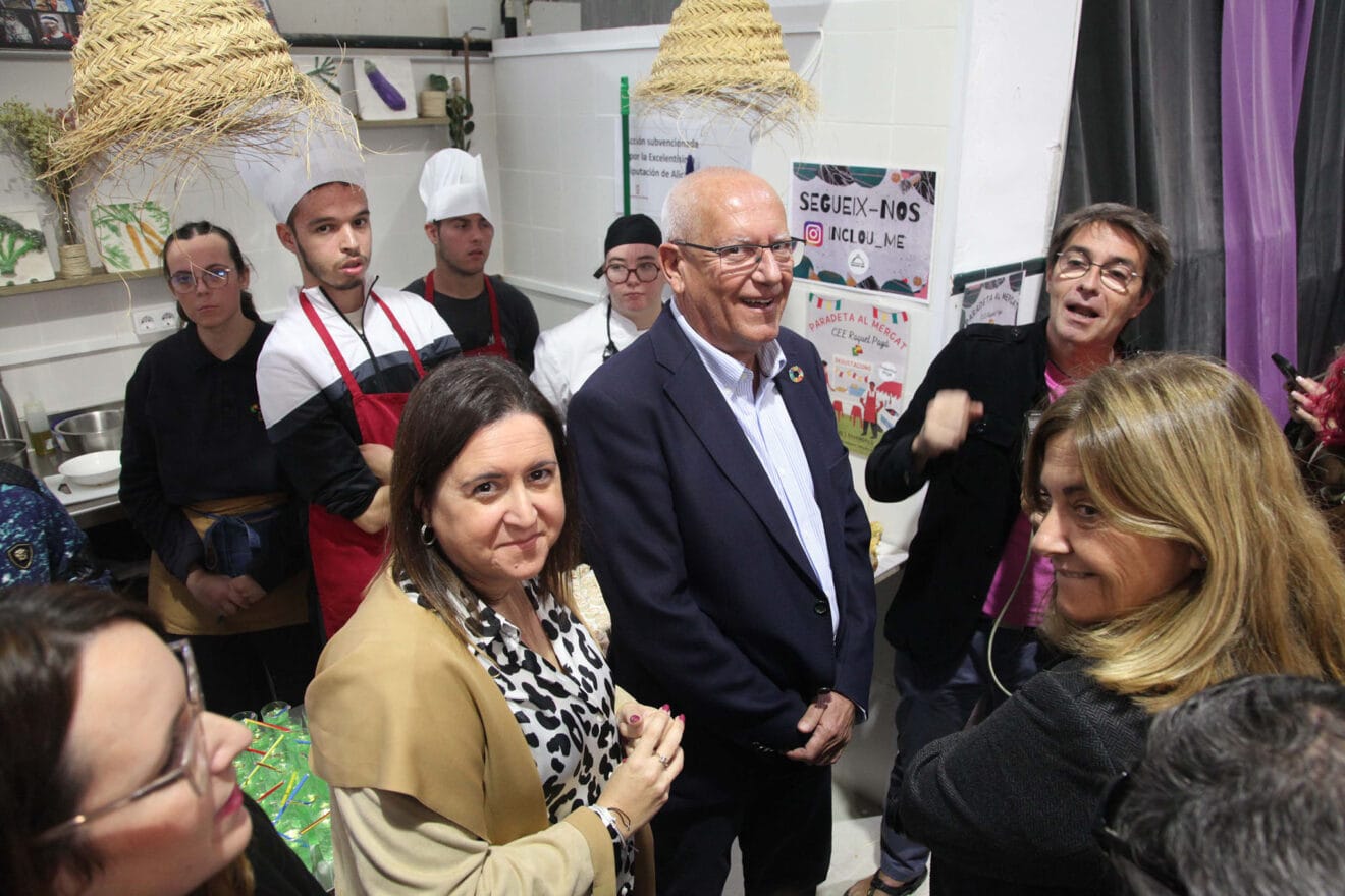 Presentación del bar Inclou-Me del Mercat de Dénia 16