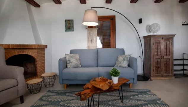 Vista del Mar: la villa ideal para relajarse con vistas panorámicas al mar 3 un salon rustico y acogedor