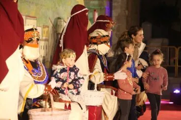 Carteros reales reciben las cartas de los más pequeños