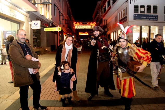 Las velas se vuelven a prender en Dénia en la Nit de la Llum más multitudinaria 35 denia celebra la nit de la llum 2023 35