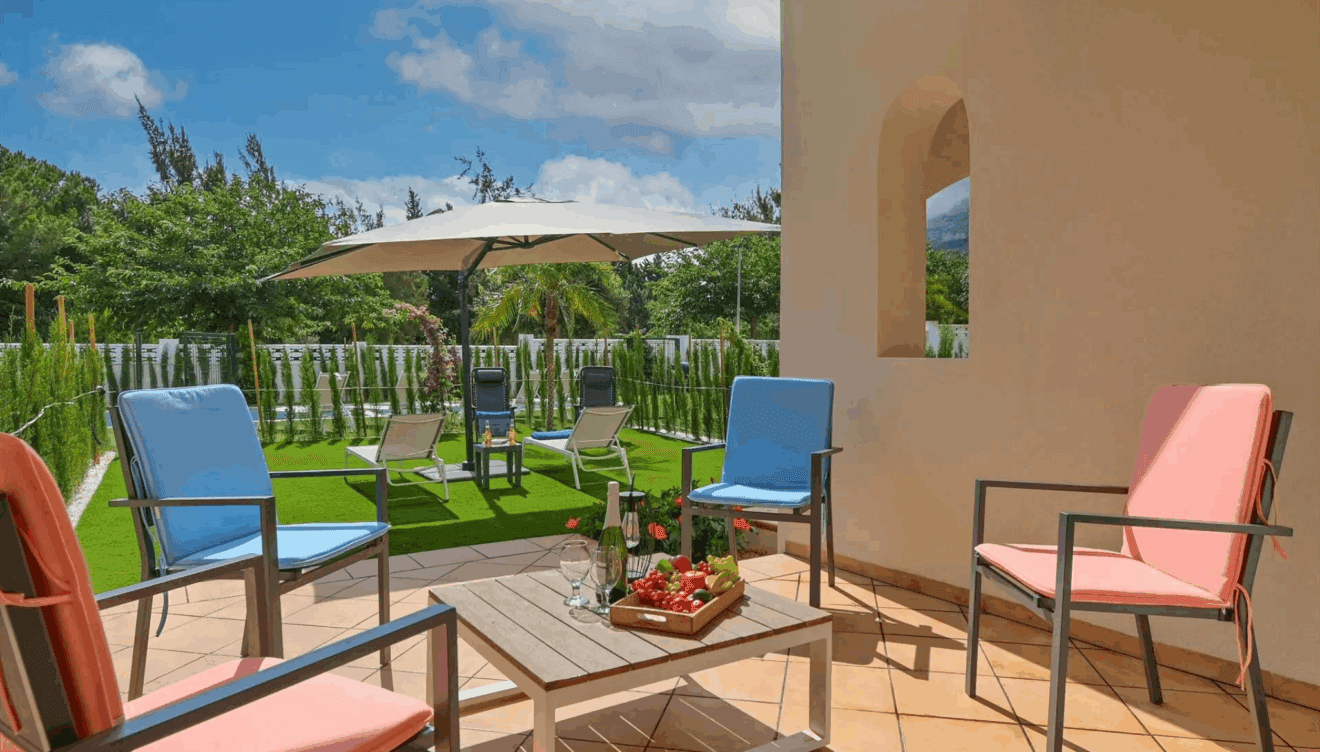 Jardín privado en el que disfrutar del sol