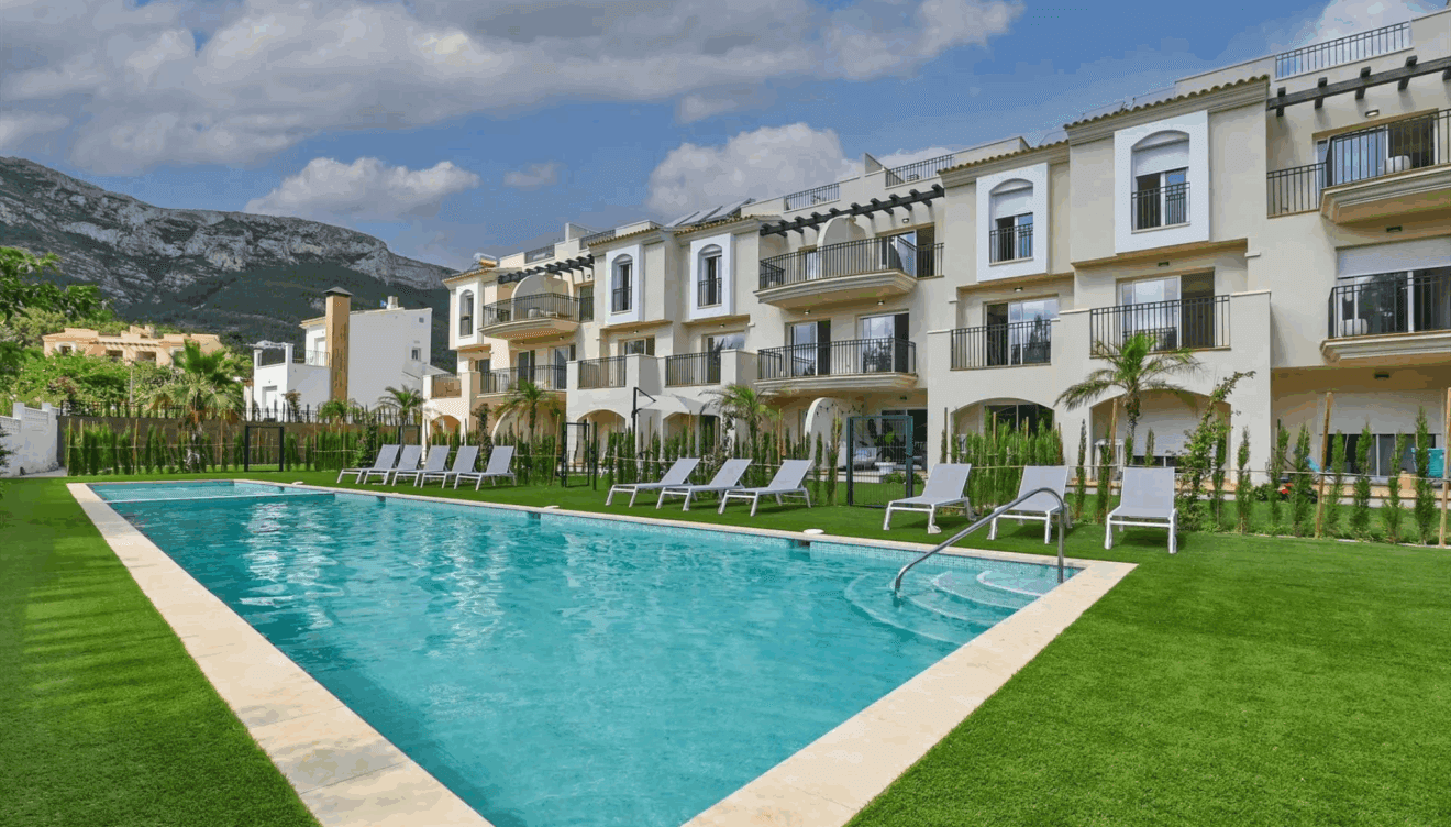 Piscina comunitaria para disfrutar junto al Apartamento Nuestra Sorpresa