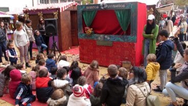 Teatro de marionetas en el Mercat de Nadal de Dénia