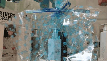 Un pack especial con los artículos que prefieras para el cuidado de la piel y de tu cabello