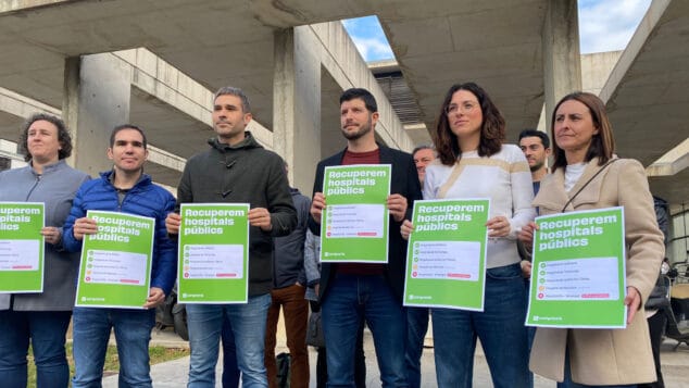 compromis celebra la reversion pero la tacha de low cost