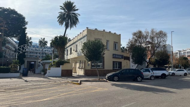 Imagen: Edificio en la actualidad, en la escollera sur de Dénia