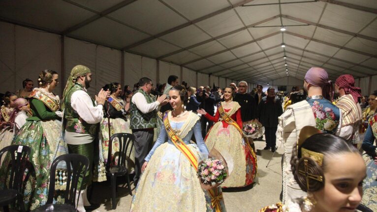 Entry of the Falleras Mayores of Dénia to the Sopar del Germanor of 2023