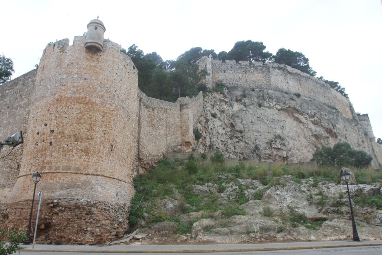Exterior del Castillo de Dénia